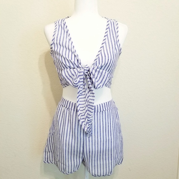 LAST 1 Striped 2 Pc Summer Top Front Tie & Shorts - Picture 2 of 8